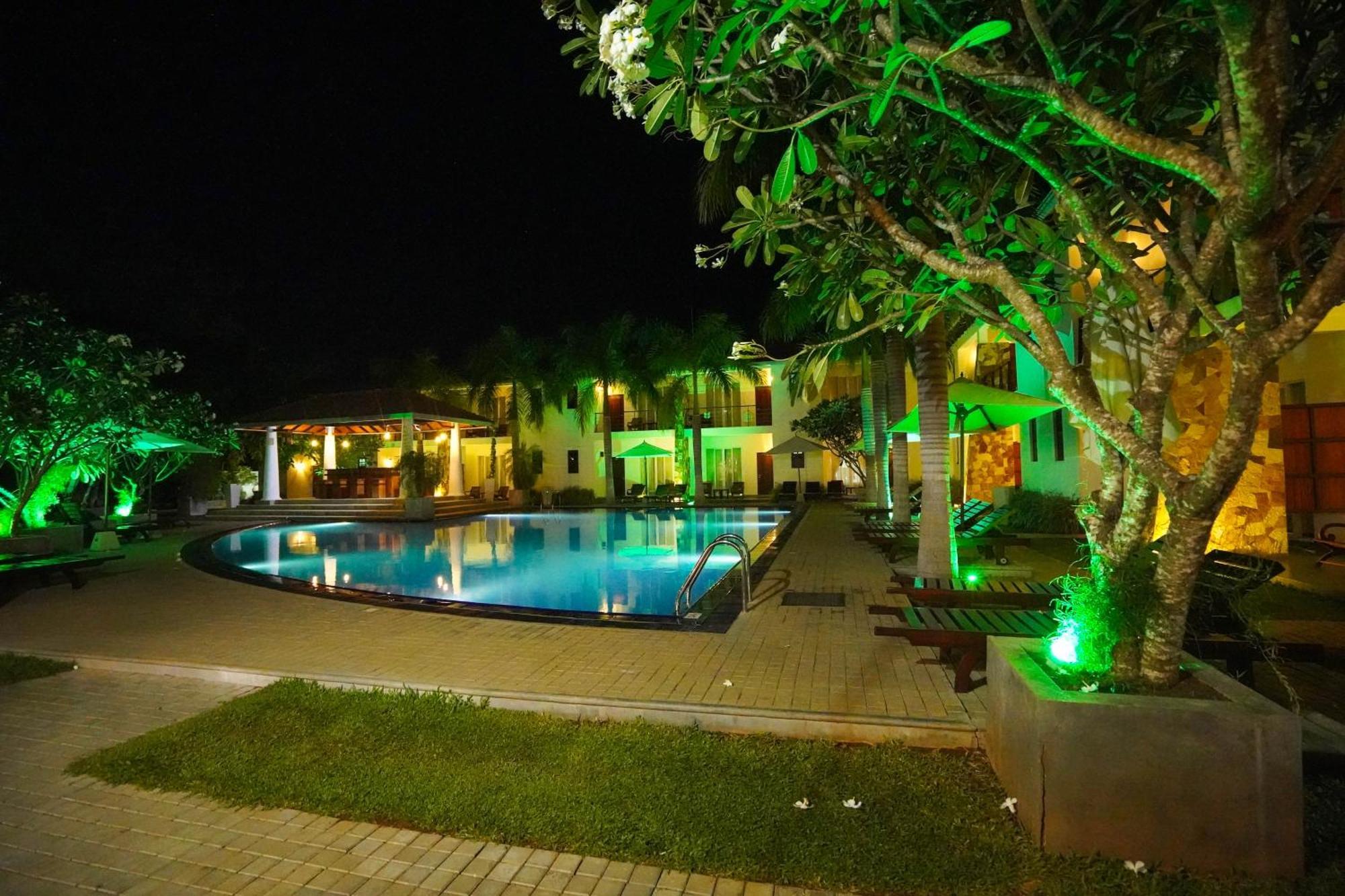Hotel Tamarind Tree Tissamaharama Esterno foto