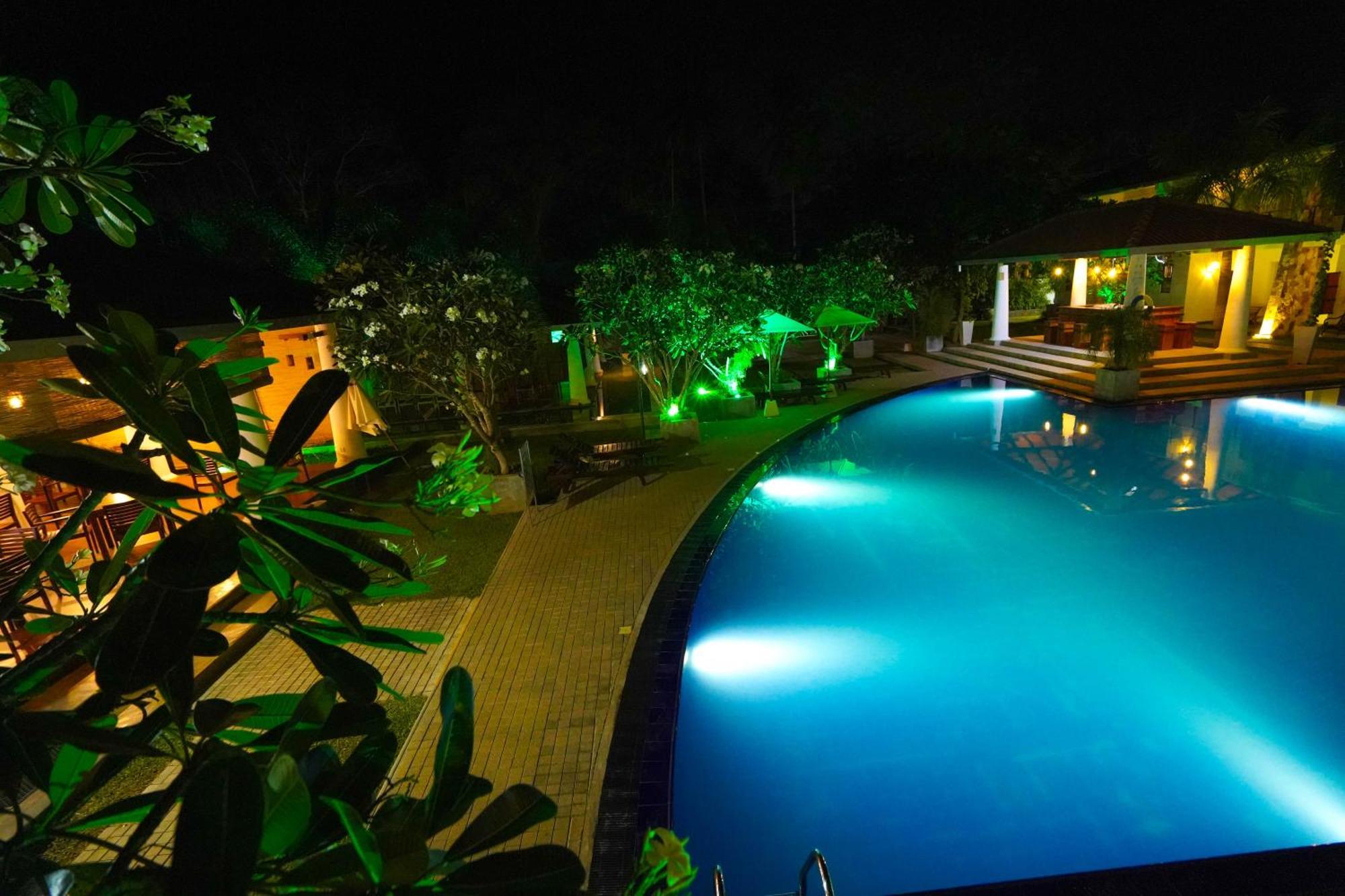 Hotel Tamarind Tree Tissamaharama Esterno foto