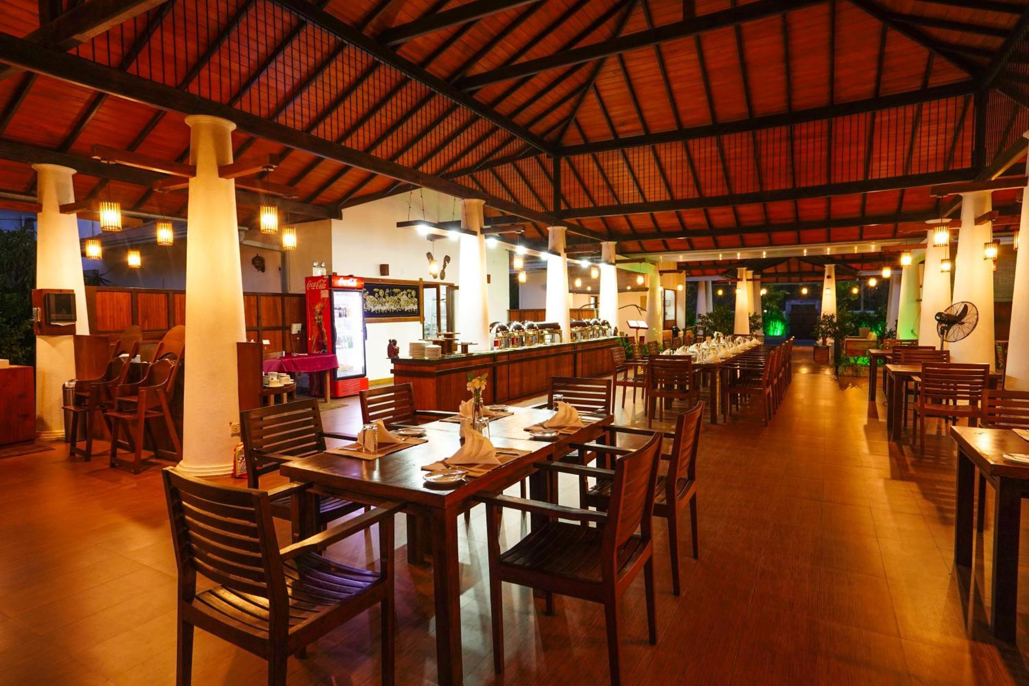 Hotel Tamarind Tree Tissamaharama Esterno foto